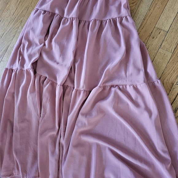 Size small maxi skirt - Picture 3 of 3